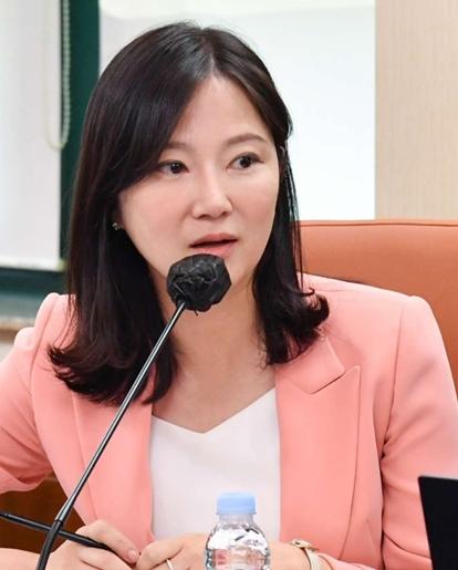 “서울 지하철 하차역 안내 민원 매년 9천건… 윤영희 시의원, 차량 70% 개선 시급” 기사 이미지