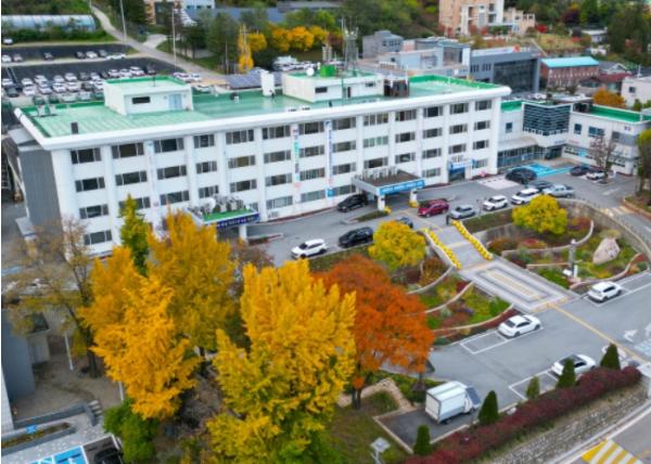 인제군, 스마트 행정으로 도약...공무원 생성형 AI 용량제 서비스 ‘인제군 AI GPT’ 도입 기사 이미지