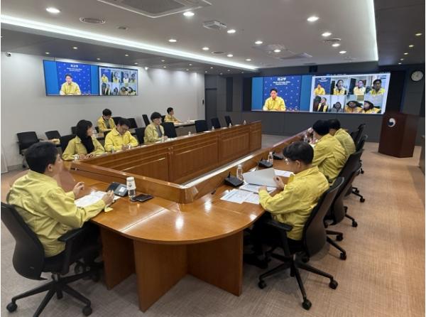 외교부, 중동 상황 및 재외국민보호 관련 본부-공관 합동 상황점검회의 개최 기사 이미지