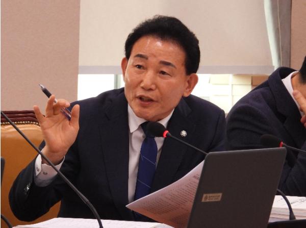 박용갑 의원 , 가정의 달 맞아 부모 봉양 , 효행 장려 위한 ' 효행장려법 개정안 ' 대표발의 기사 이미지