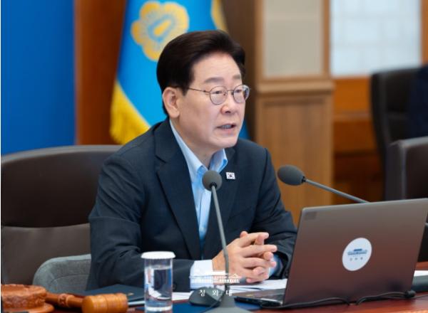 이재명 대통령, 부동산 정책 점검 2차 회의 주재 기사 이미지