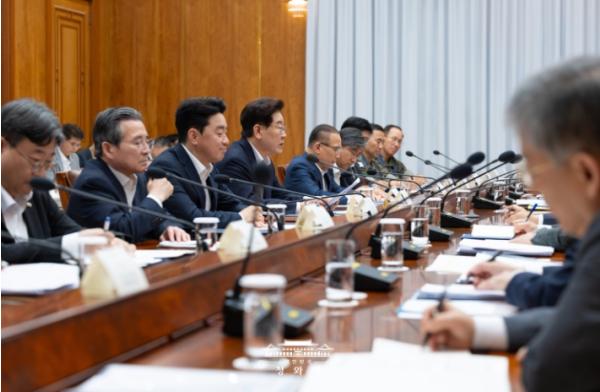 이재명 대통령 '메가프로젝트 추진 시 성장의 양극화 방지책 선제적 마련' 기사 이미지